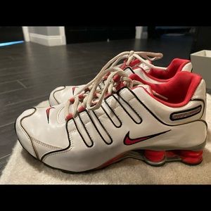 Nike Shox leather athletic shoes. Size 7